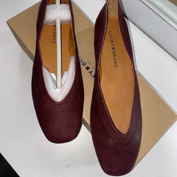 Lucky Brand Flats - Picture 2 of 3